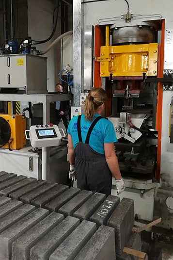 伺服螺旋压力机 伺服螺旋压力机