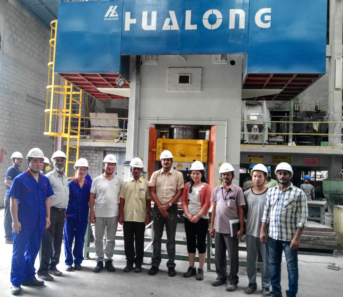 谈数控电动螺旋压力机是怎么避免耐火砖坯层裂现象