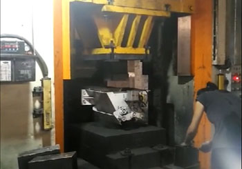 耐火砖成型自动化，工作更轻松